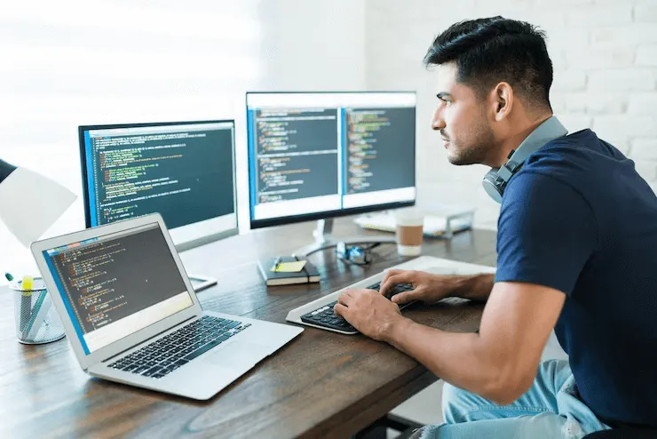 How Software Maintenance and Support Work Together